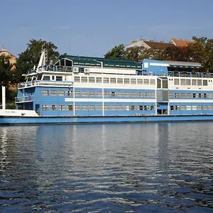 Vodnik 3*, Прага Чехия